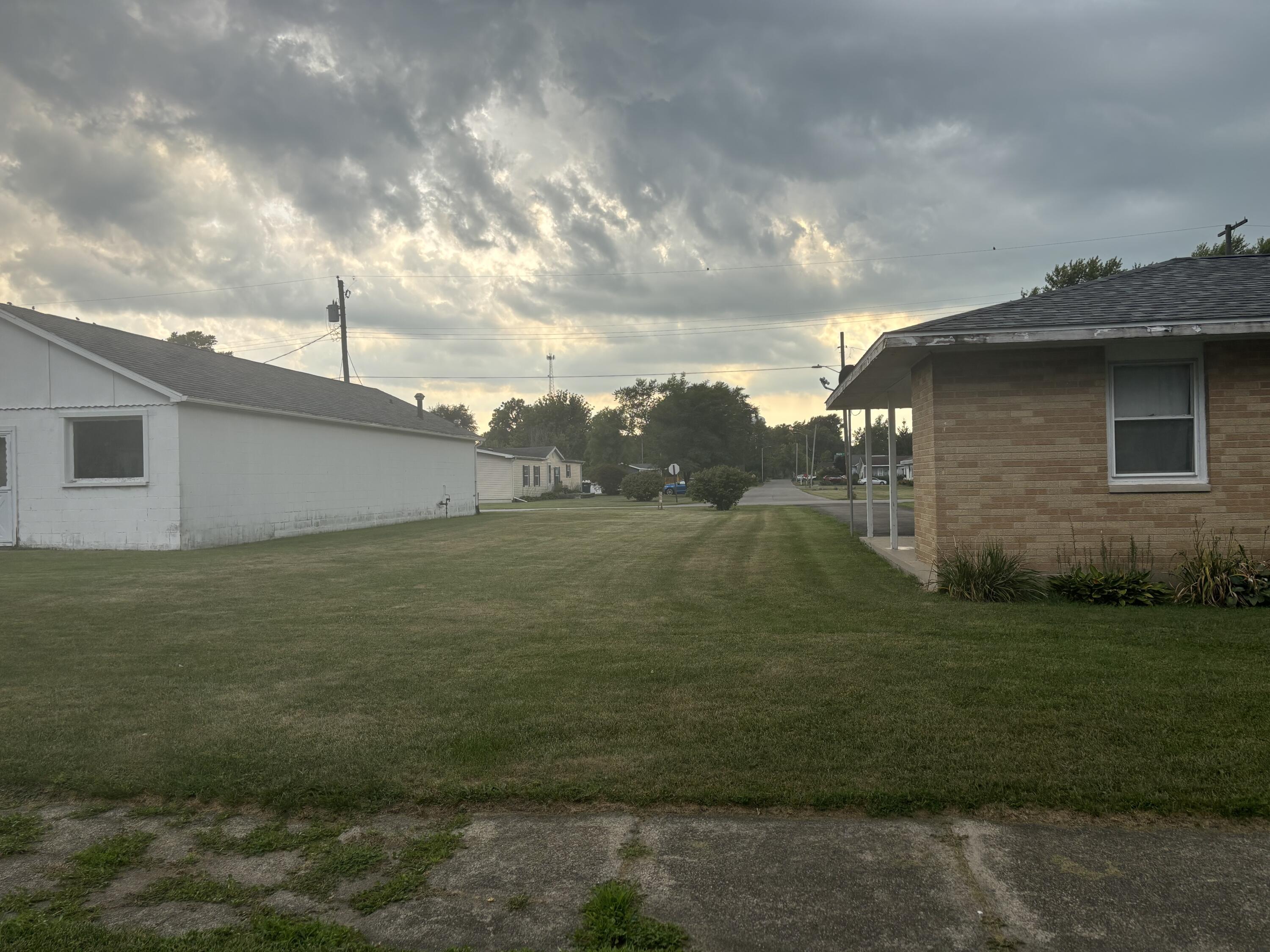 606 N Race Street