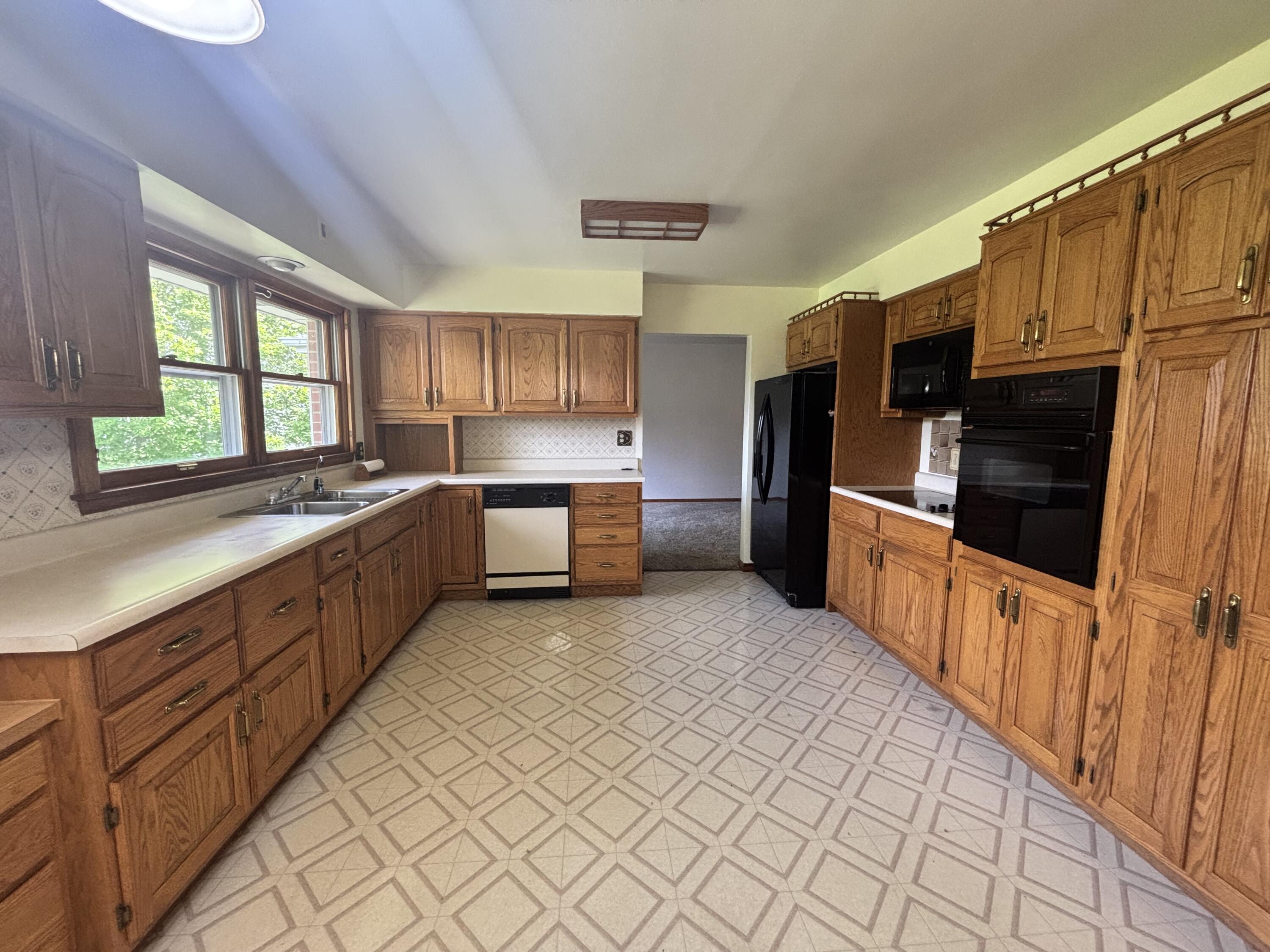 570 E Amsler Road