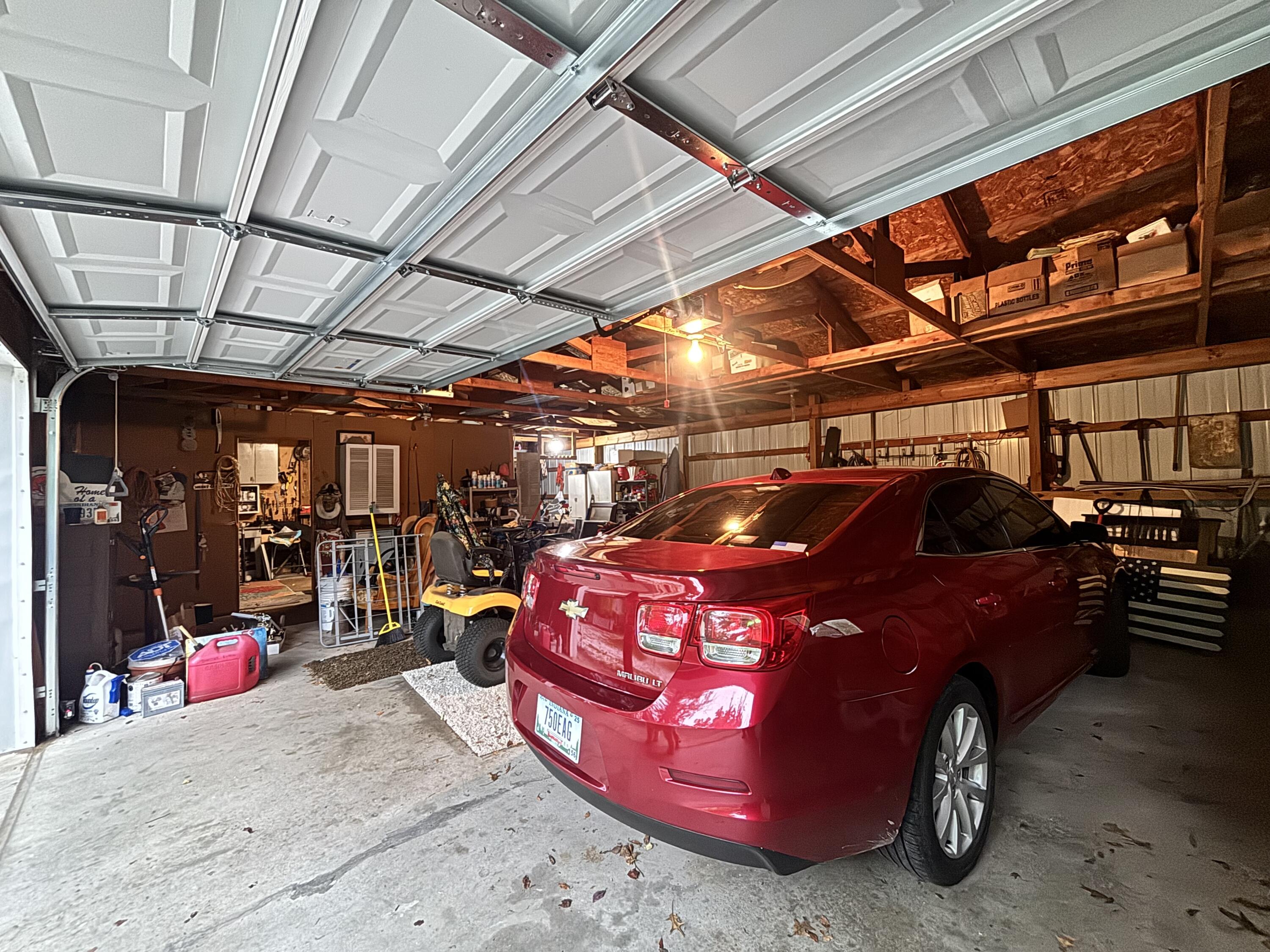 922 W 250 N