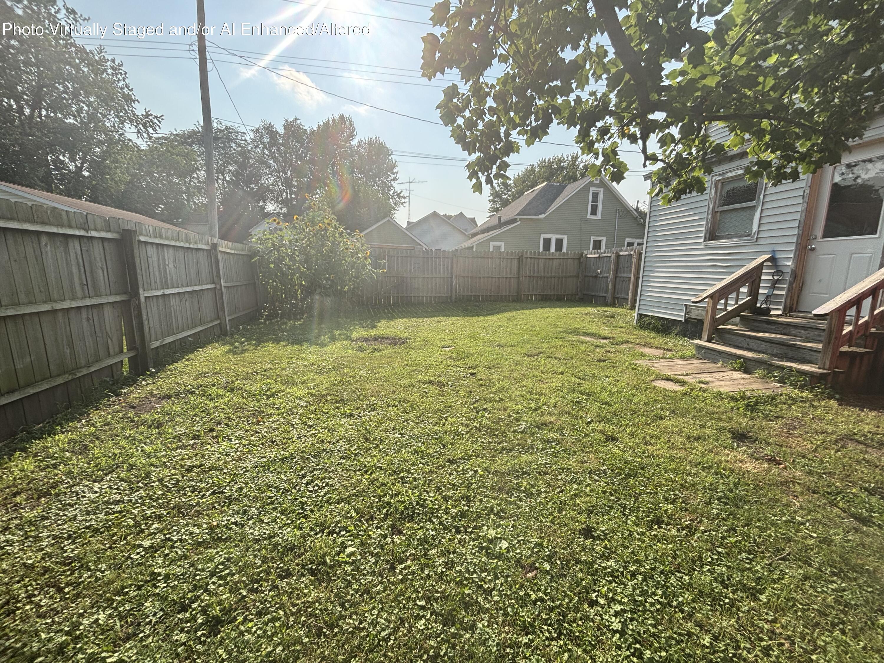 109 E Prairie Street