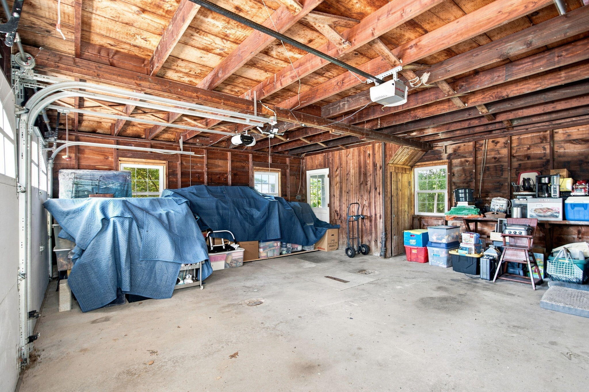 827 W Clark Street