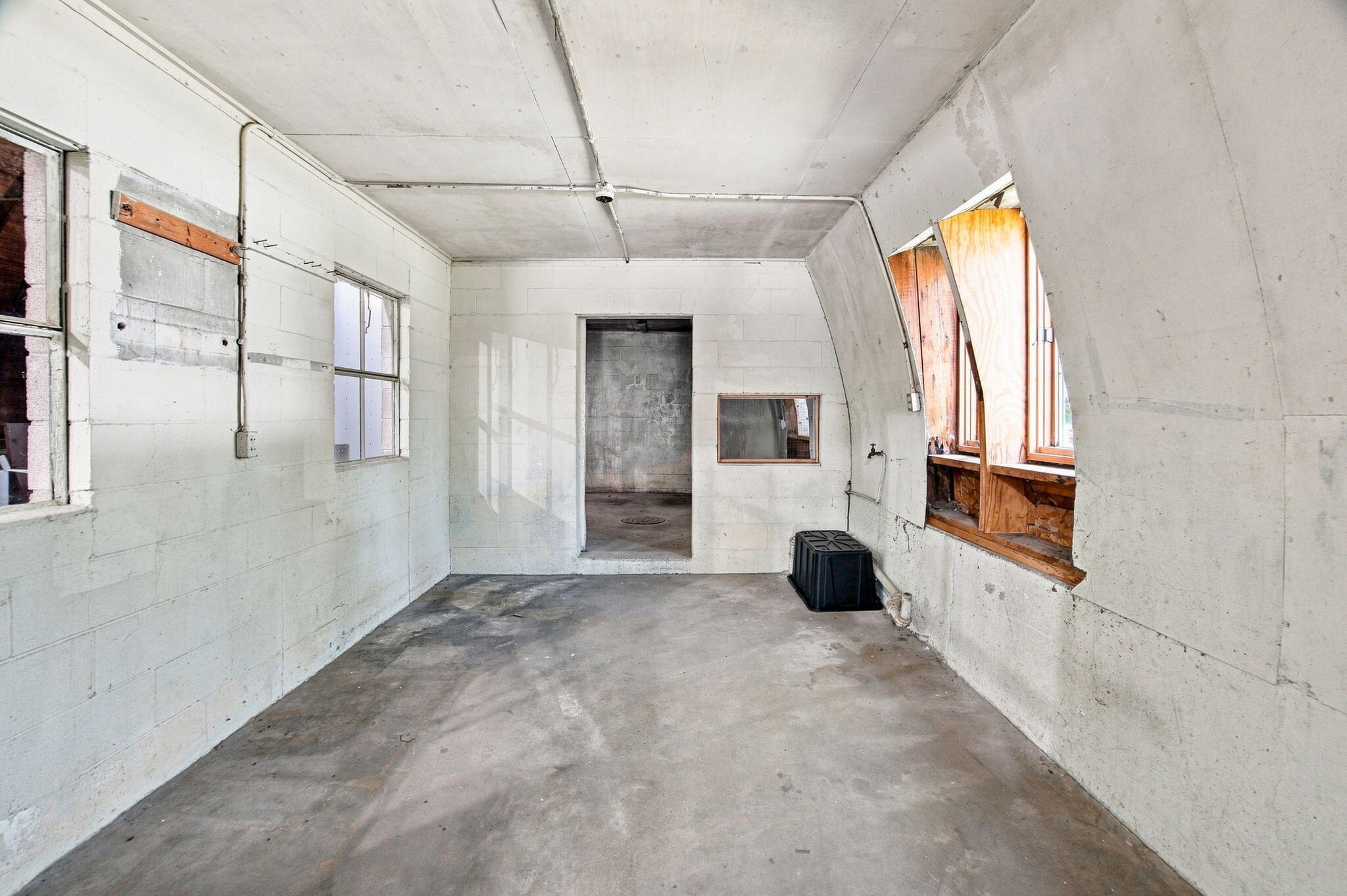 827 W Clark Street