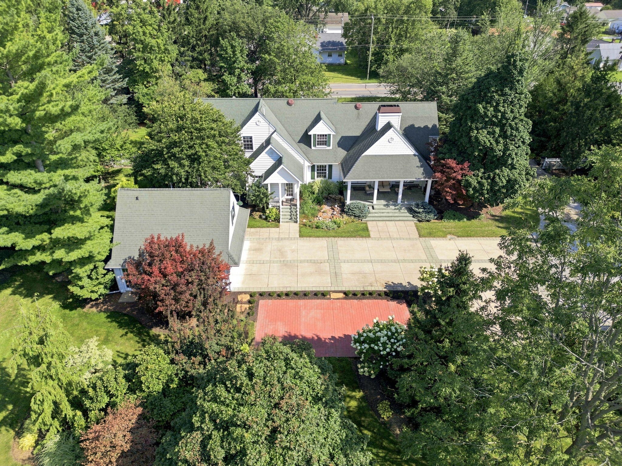 827 W Clark Street