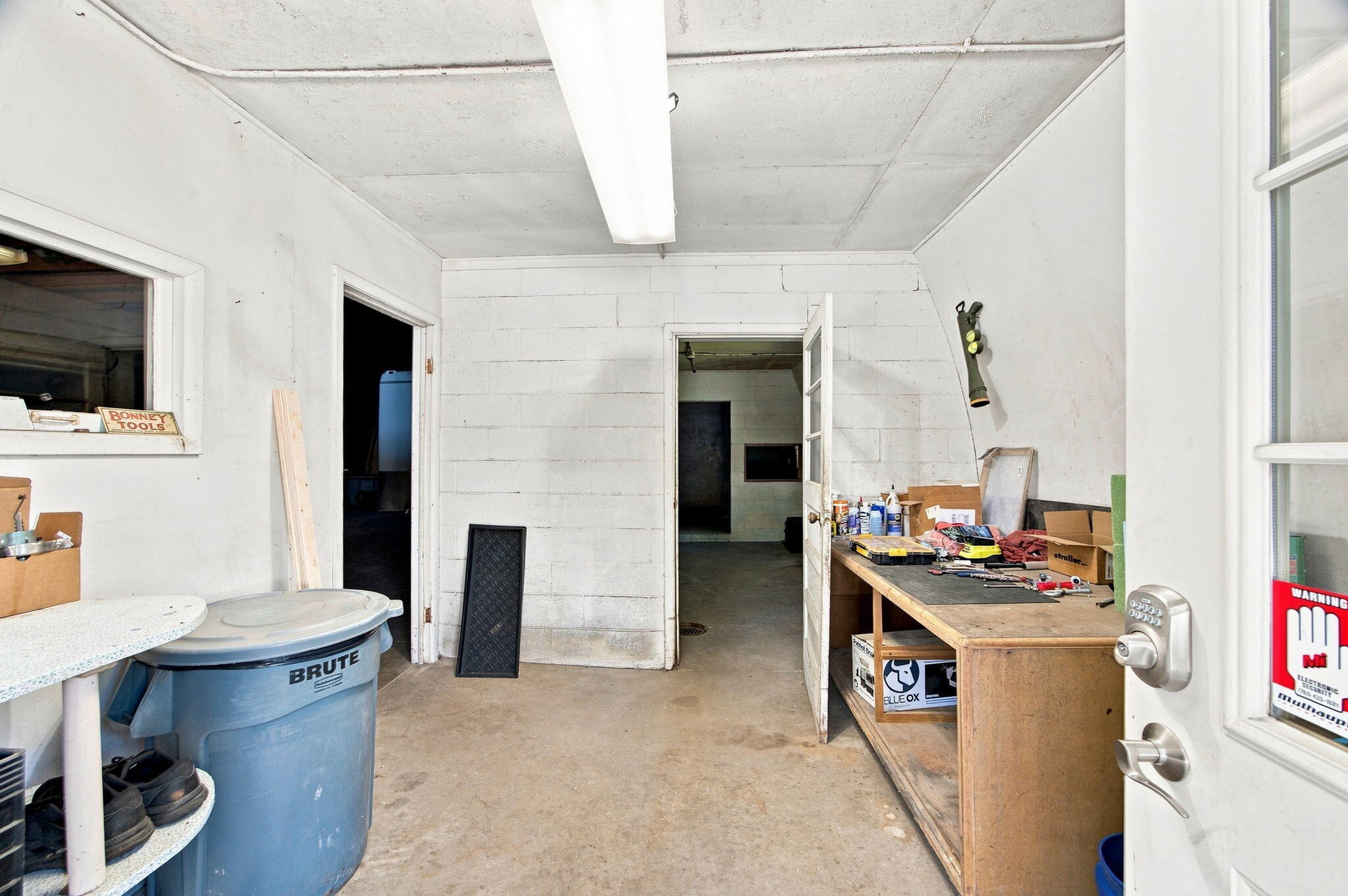 827 W Clark Street