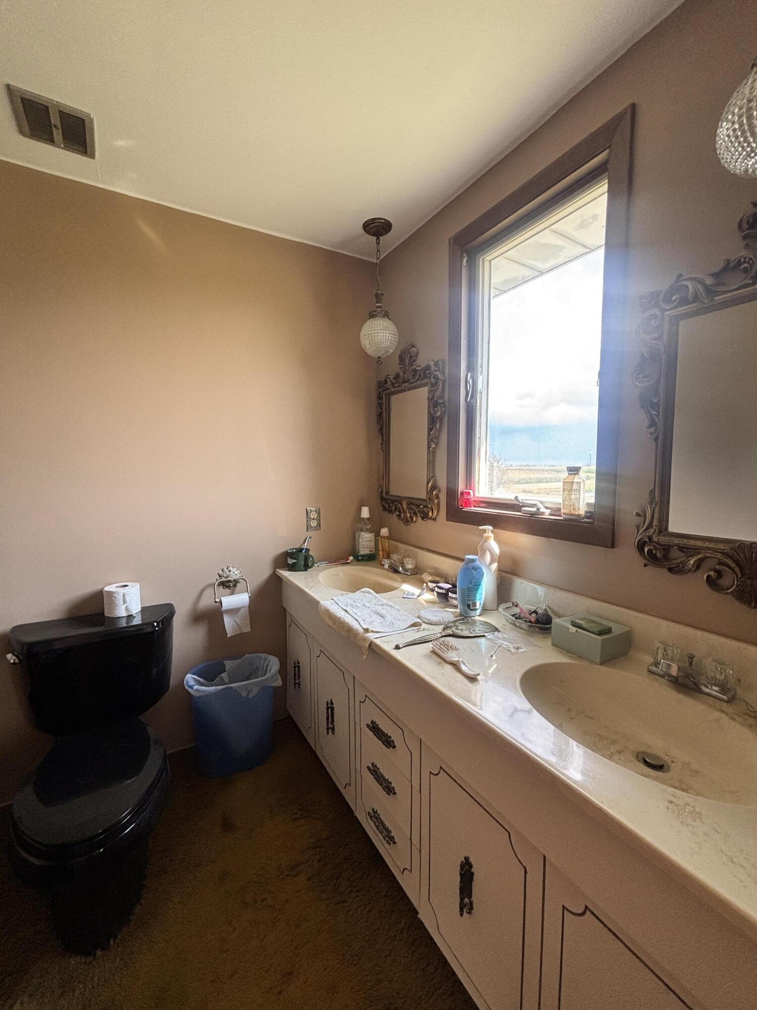 1010 W Amsler Road