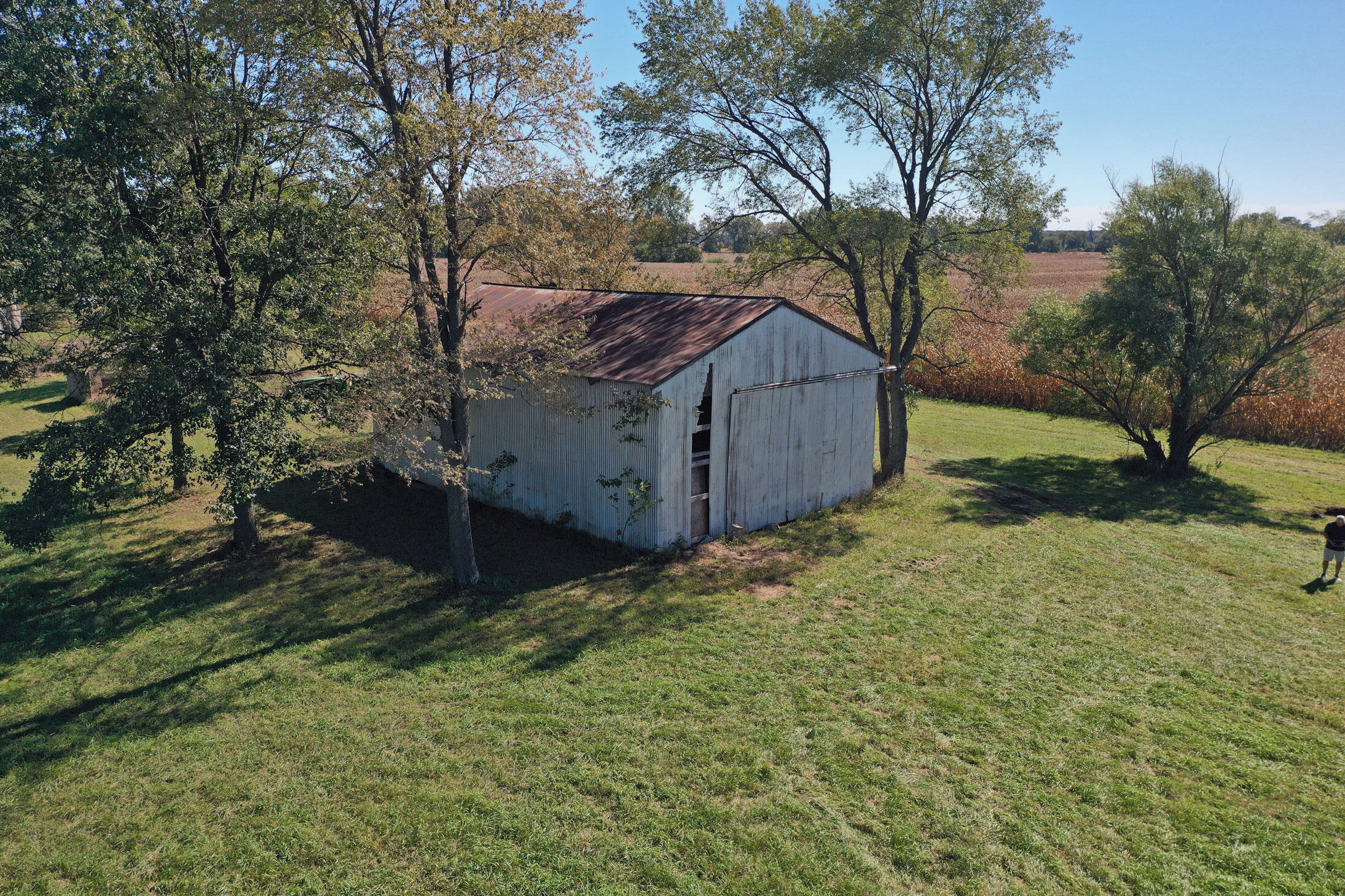 7406 County Rd 60 E
