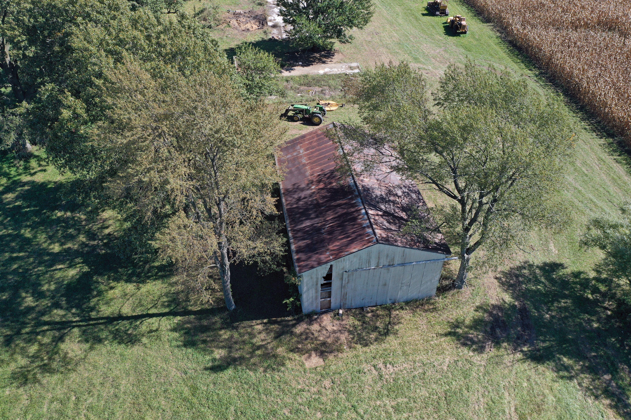 7406 County Rd 60 E
