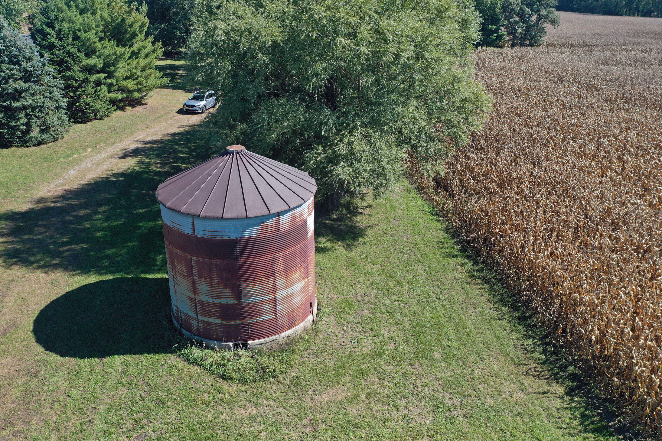 7406 County Rd 60 E