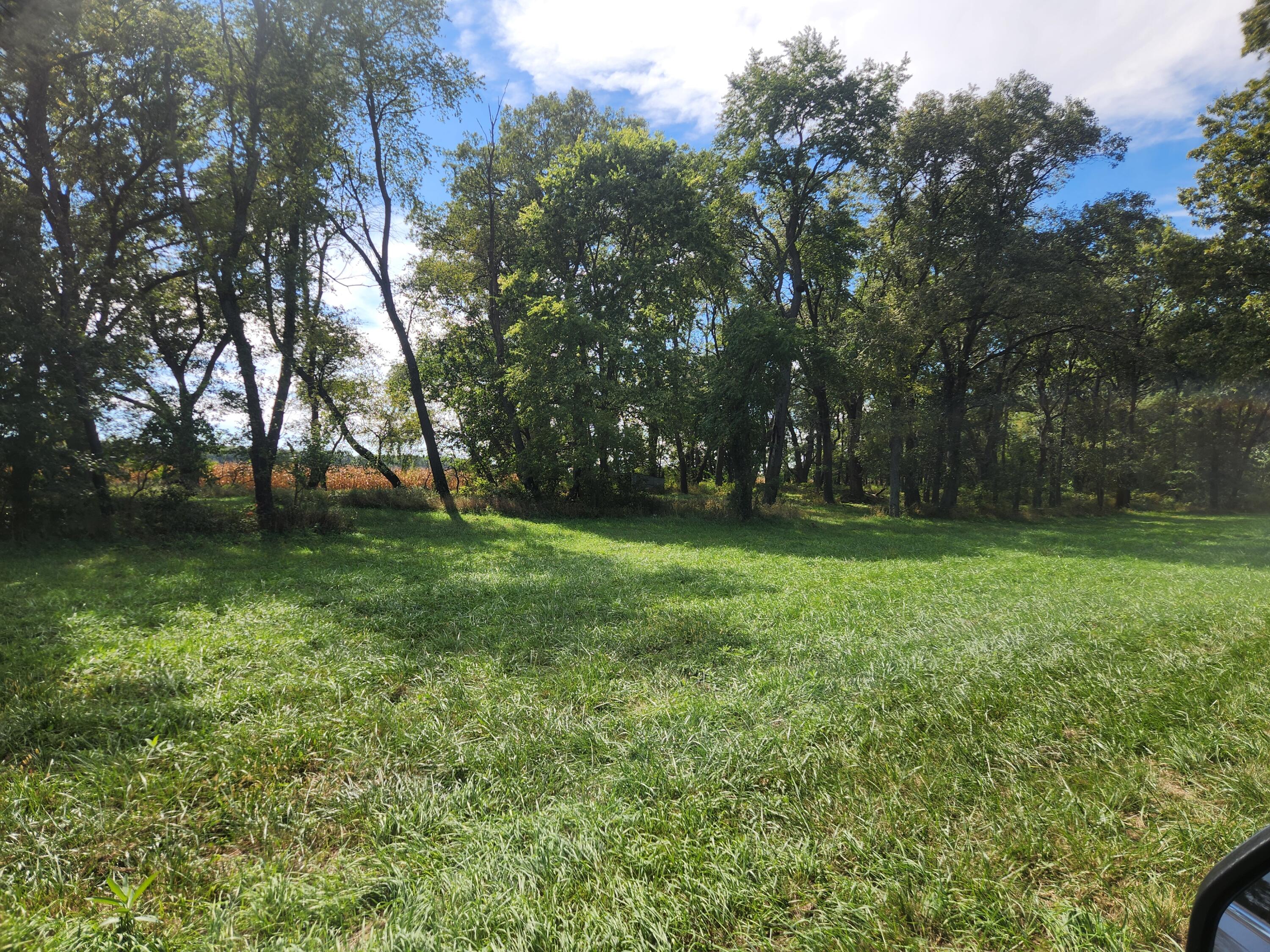 7406 County Rd 60 E