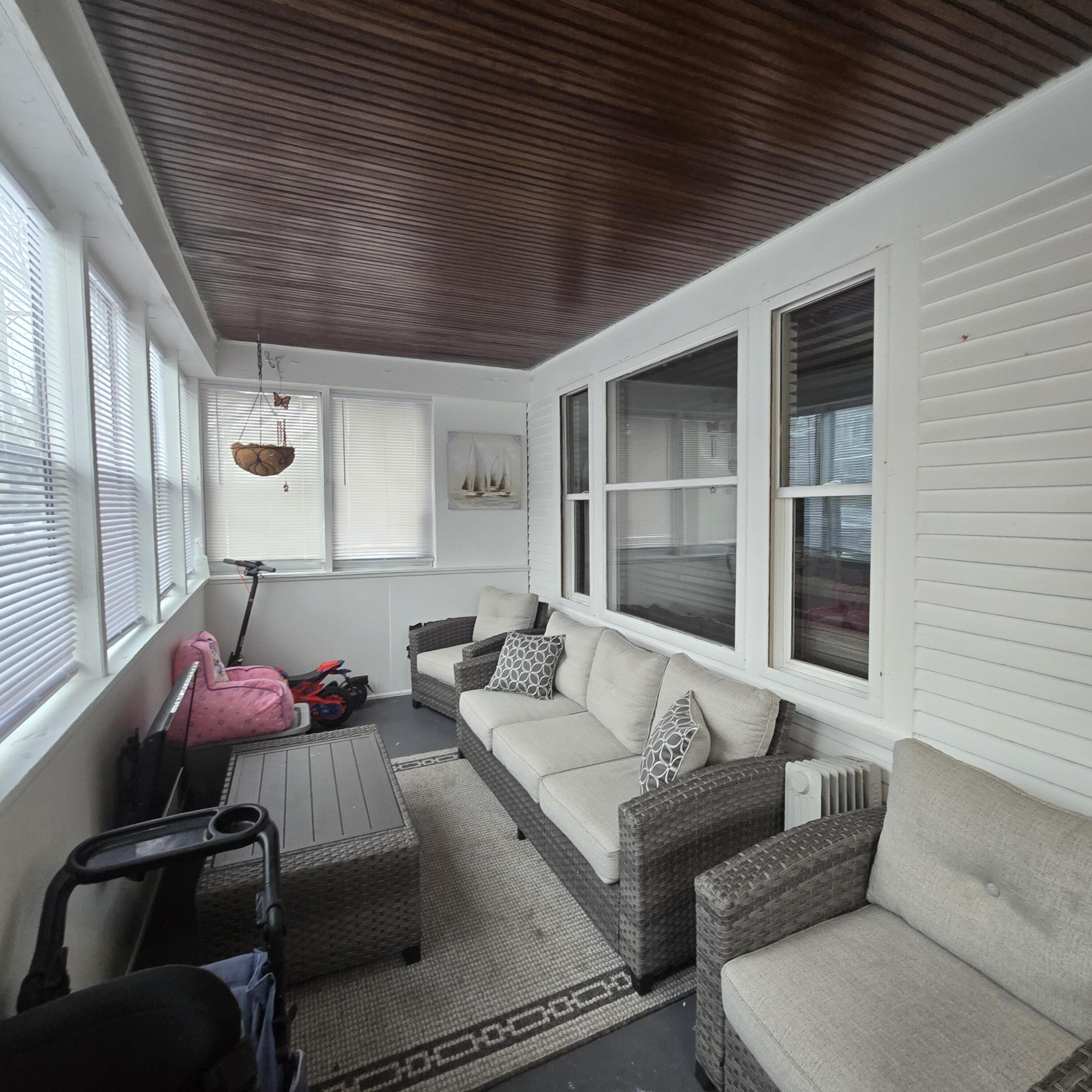 1131 Thomas Street SE