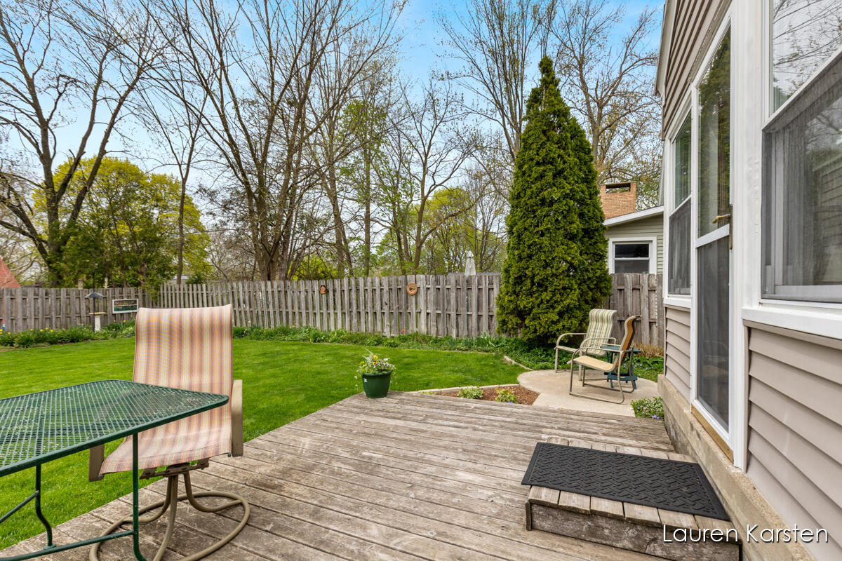 309 Lawndale Avenue NE