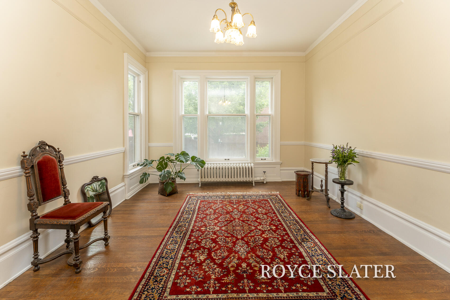 525 College Avenue SE