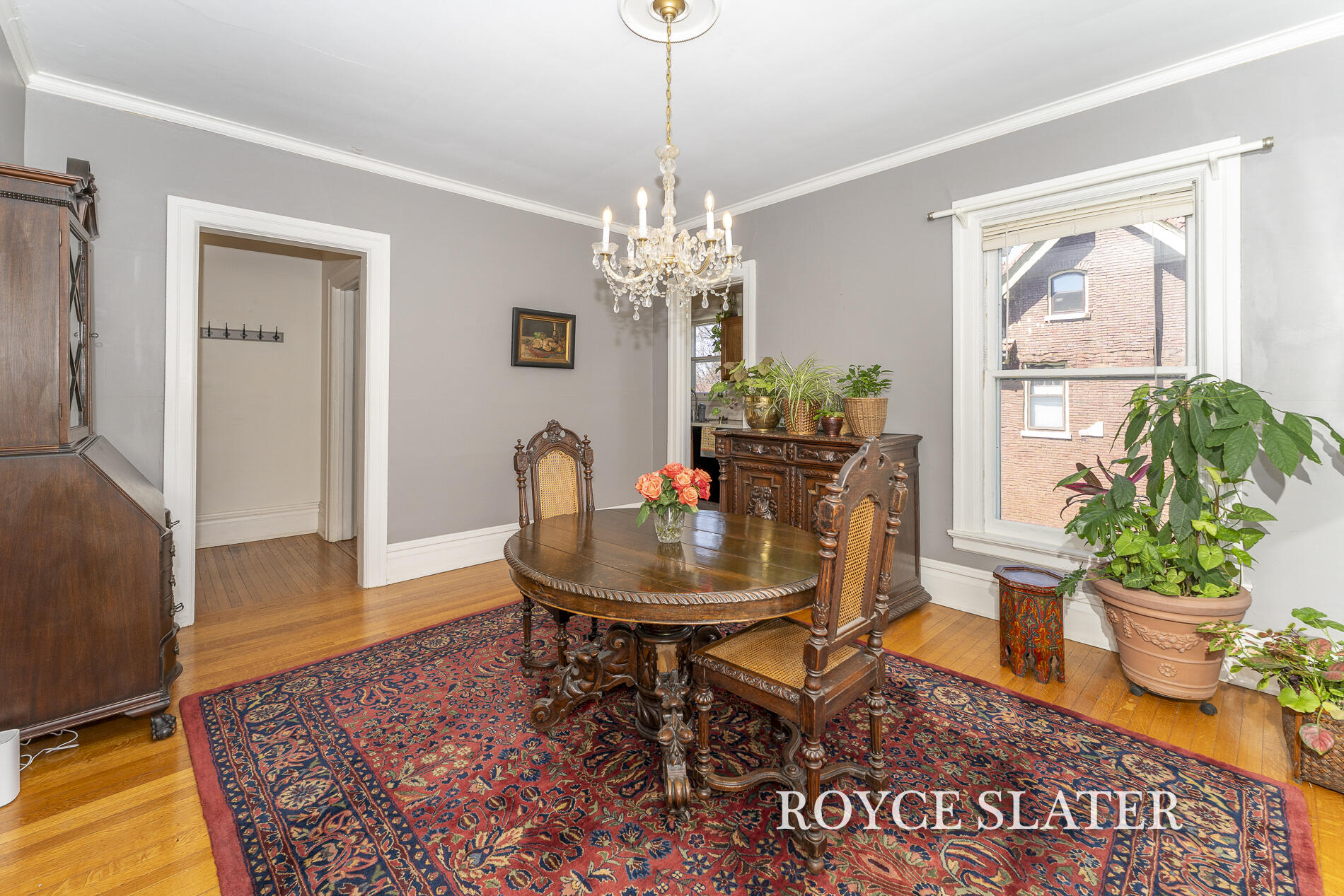 525 College Avenue SE