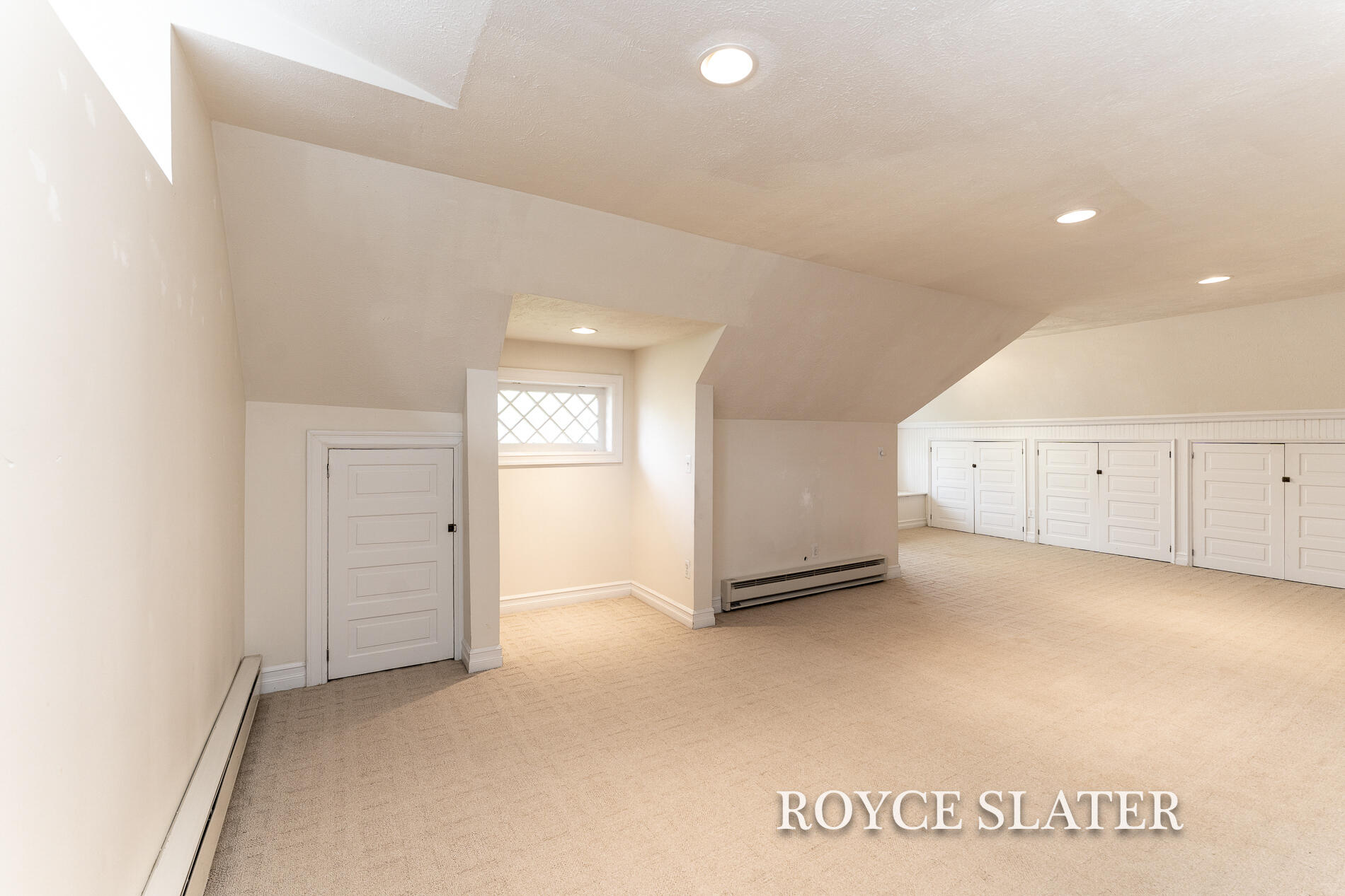 525 College Avenue SE