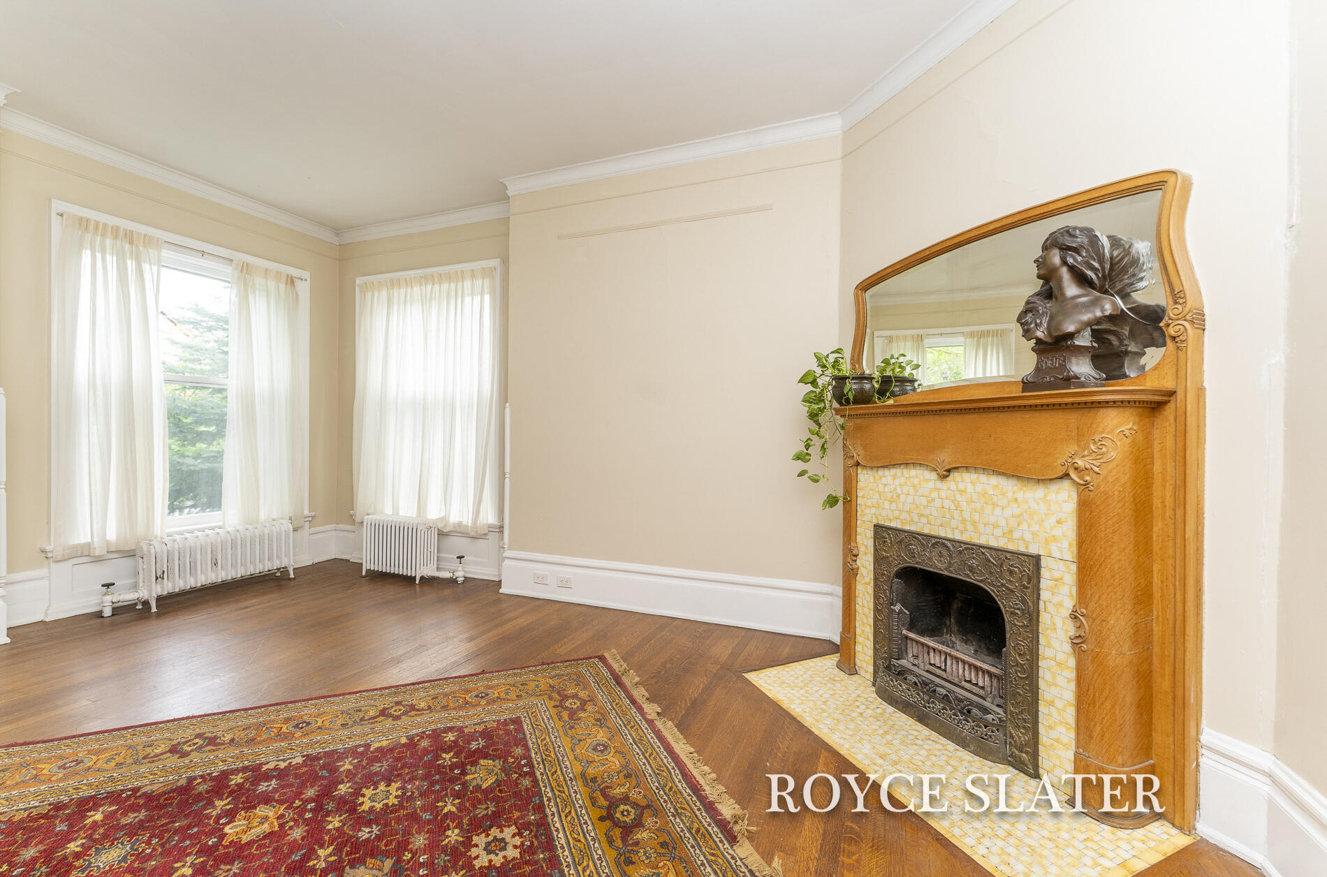 525 College Avenue SE