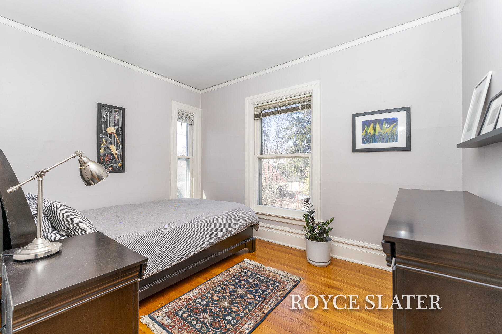 525 College Avenue SE