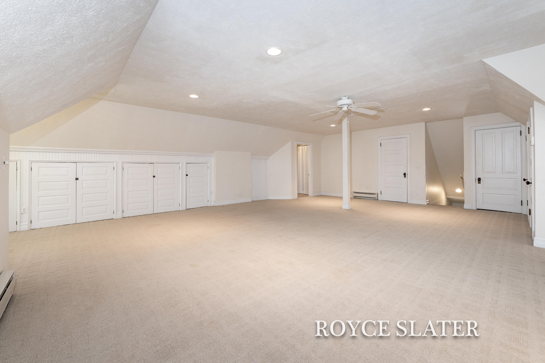 525 College Avenue SE