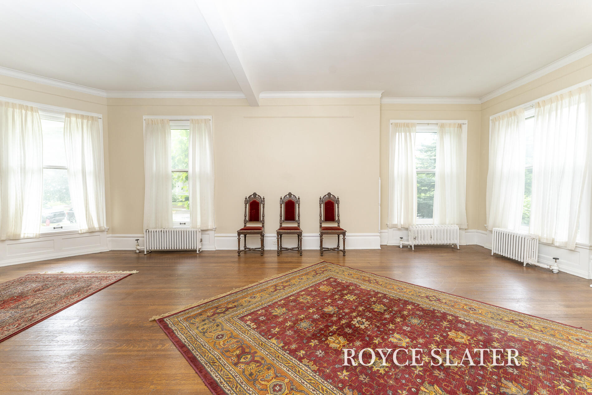 525 College Avenue SE