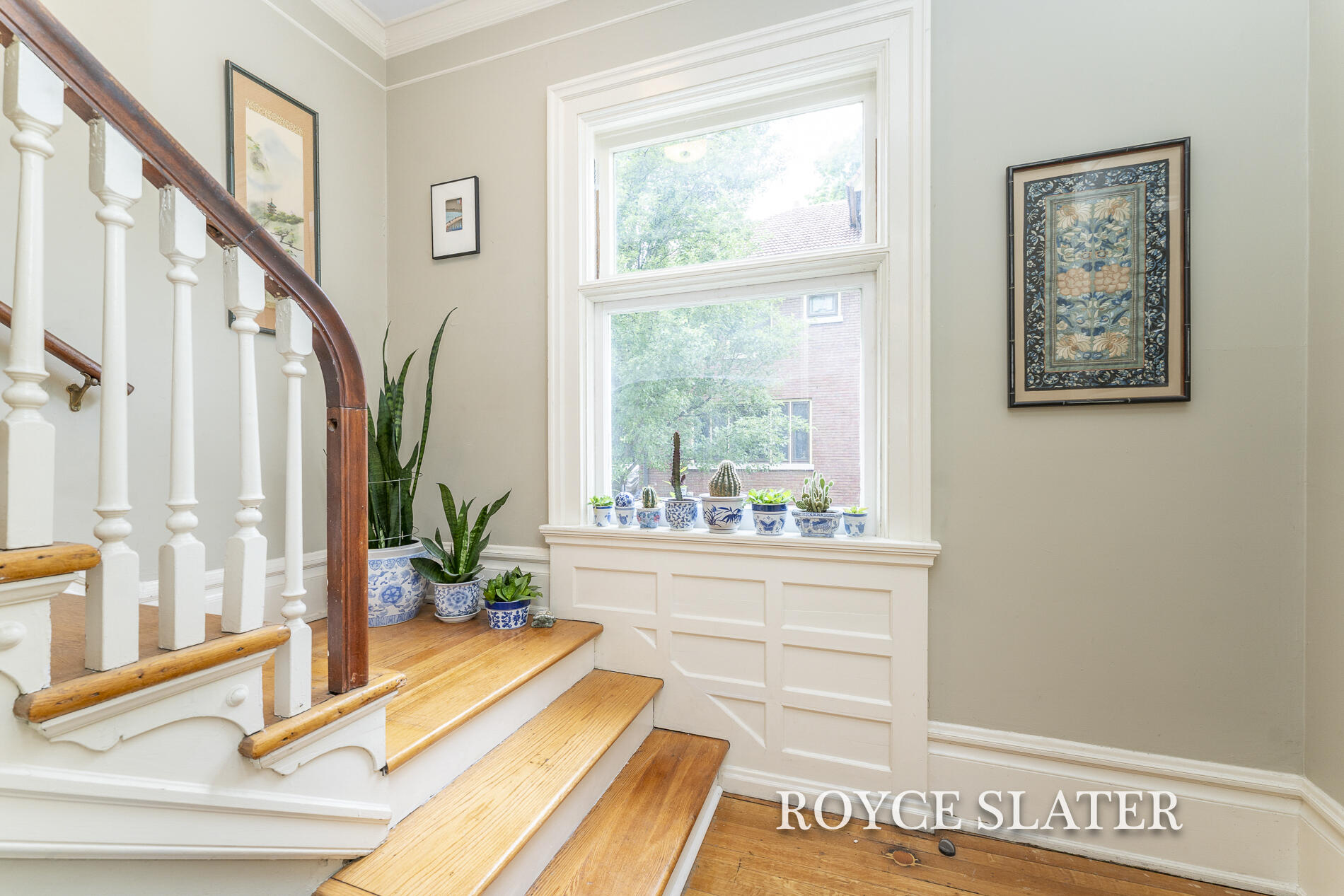 525 College Avenue SE
