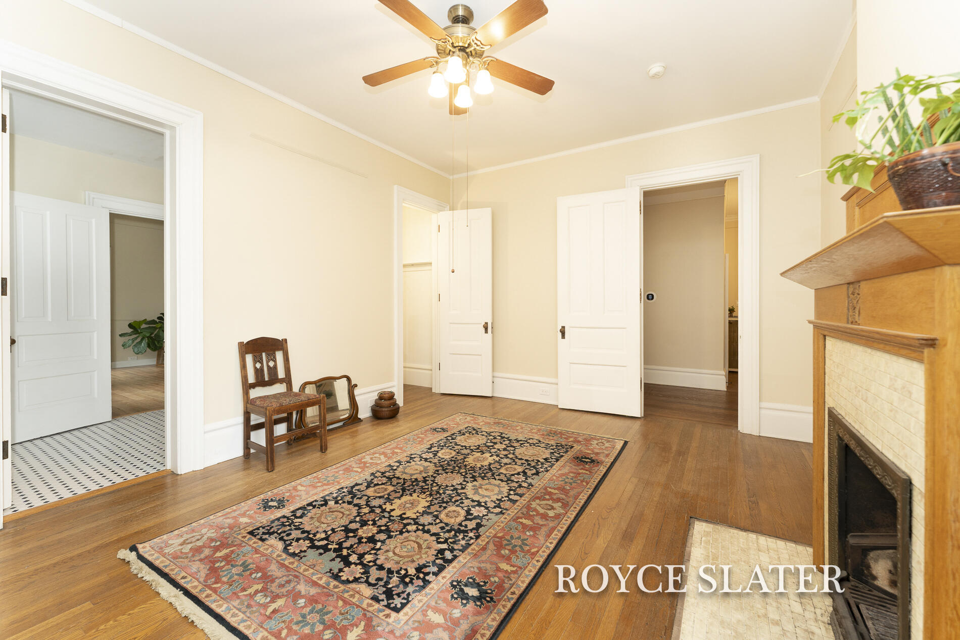 525 College Avenue SE