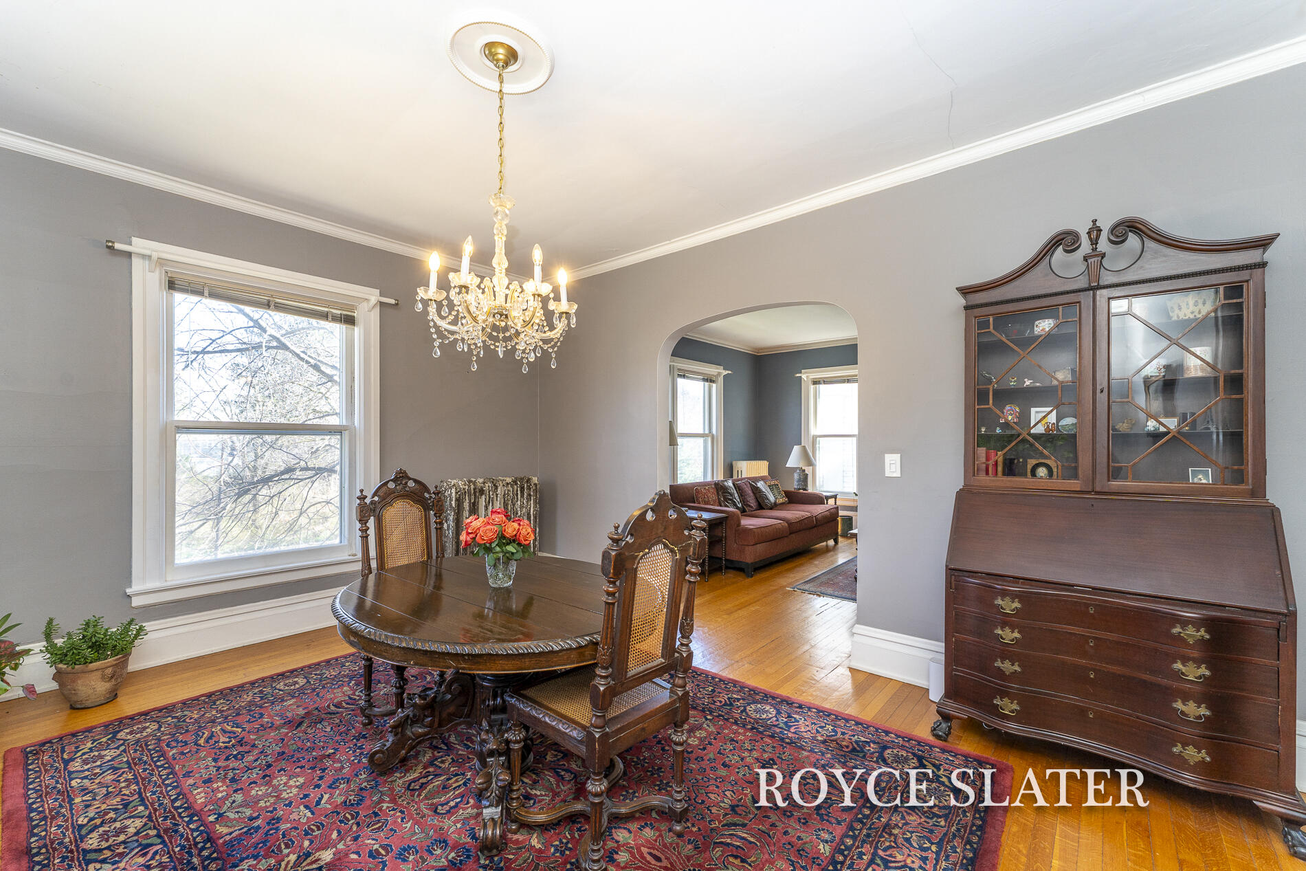 525 College Avenue SE