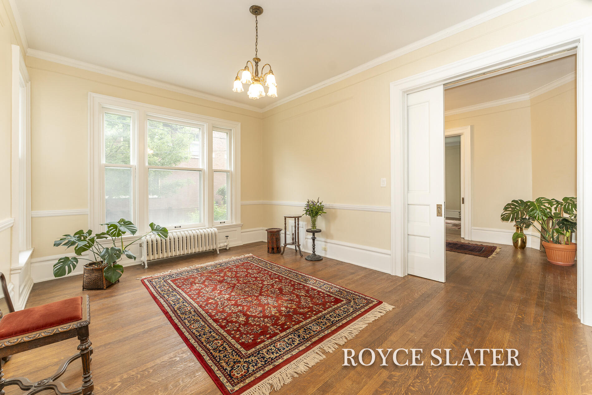 525 College Avenue SE