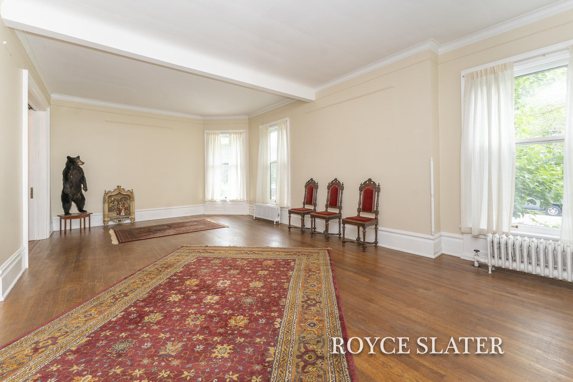 525 College Avenue SE
