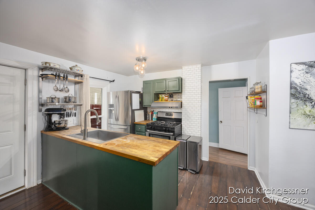 122 Dwight Avenue SE