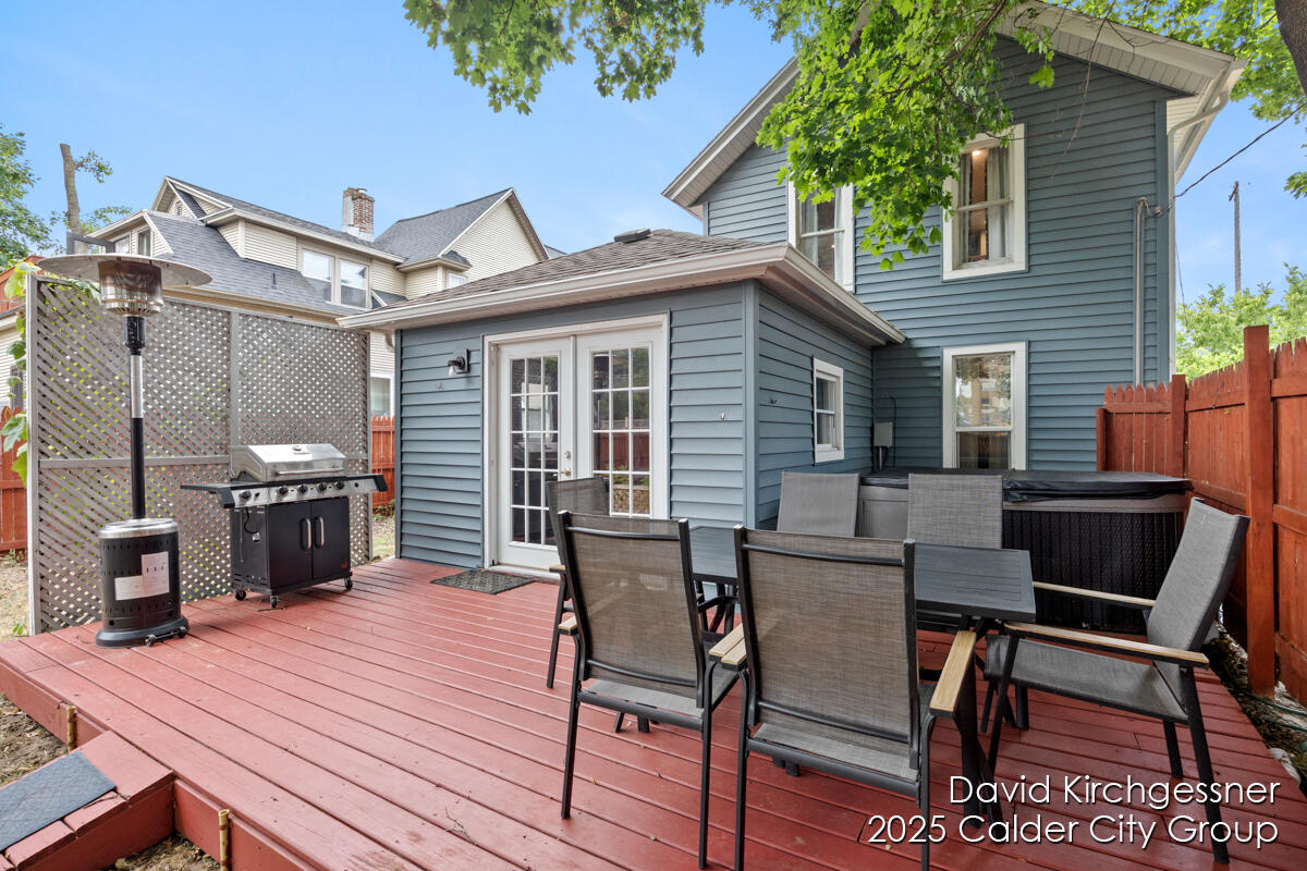 122 Dwight Avenue SE