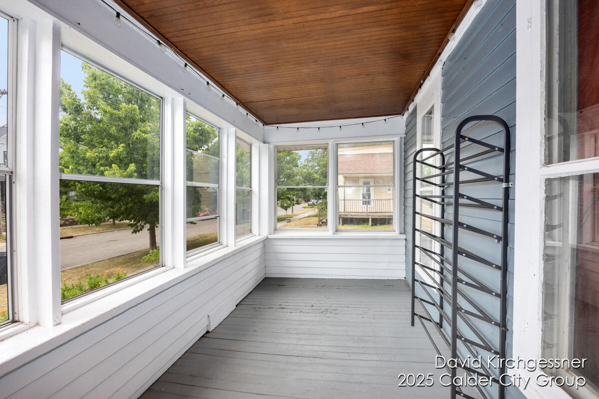 122 Dwight Avenue SE