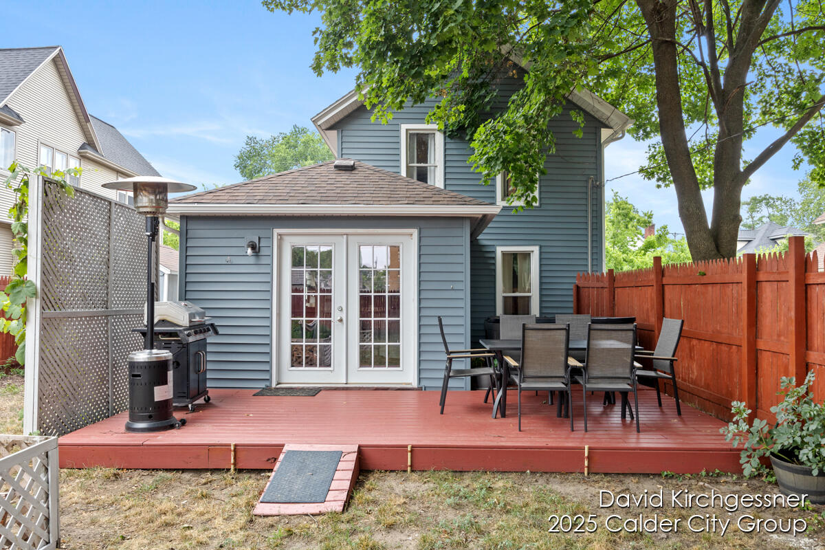 122 Dwight Avenue SE