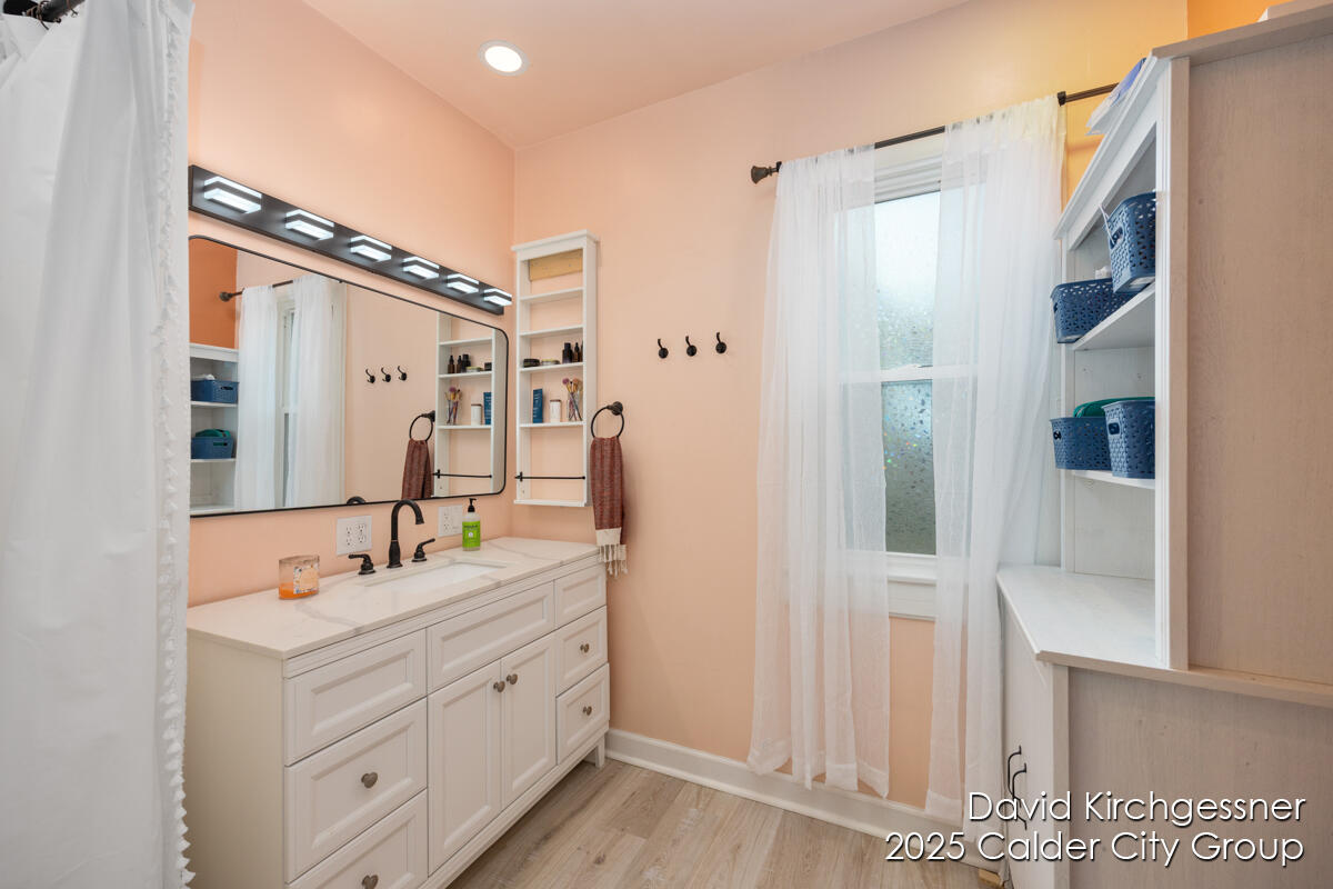 122 Dwight Avenue SE