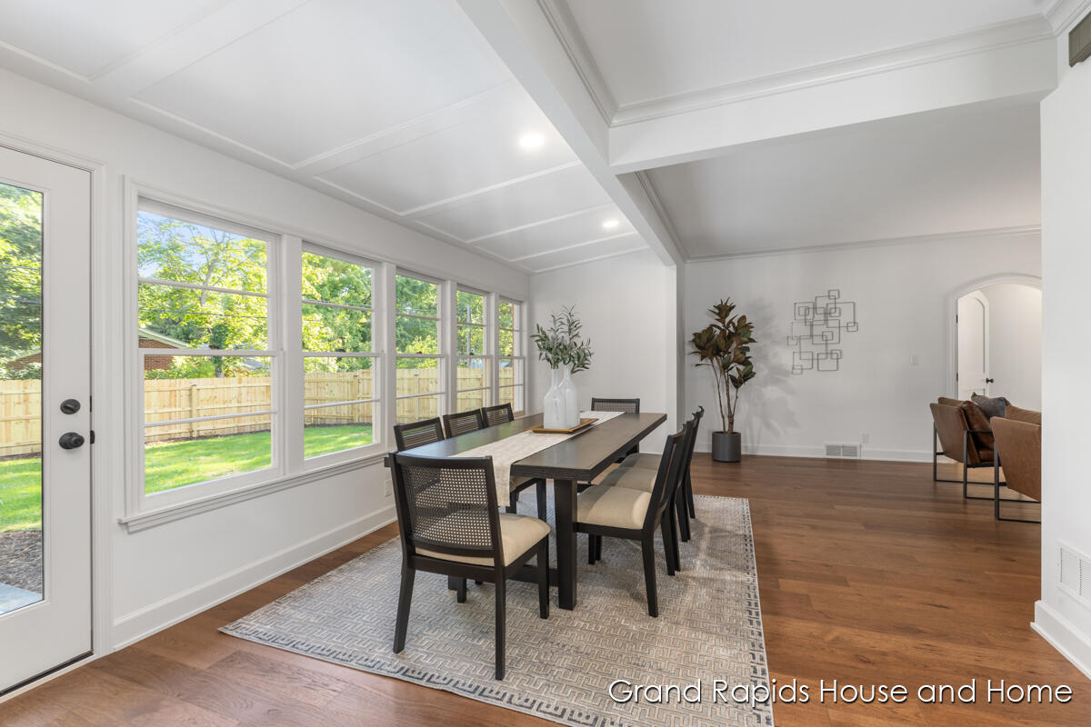 1609 Seminole Road SE