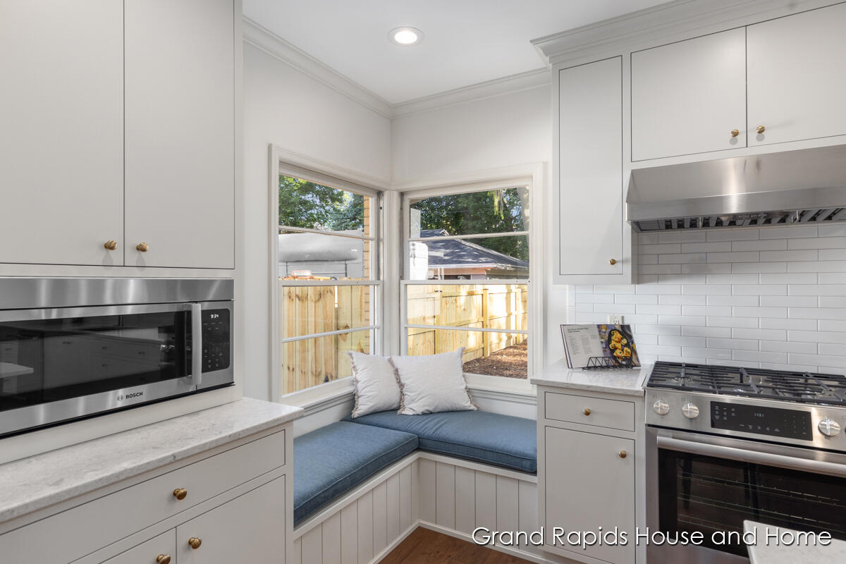 1609 Seminole Road SE