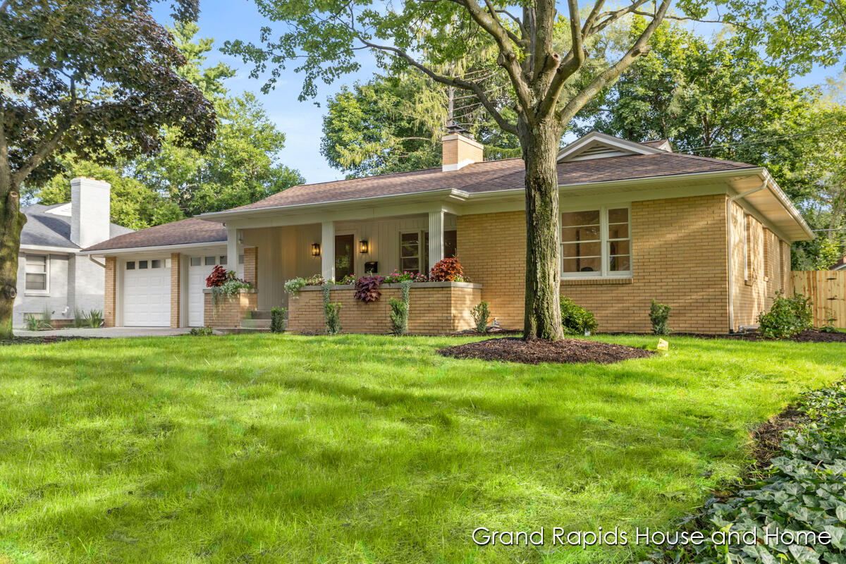 1609 Seminole Road SE