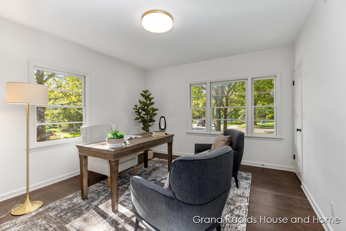 1609 Seminole Road SE