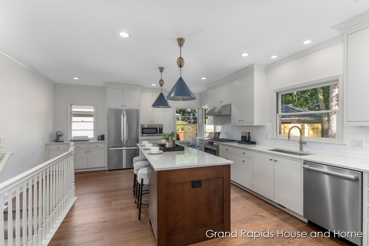 1609 Seminole Road SE