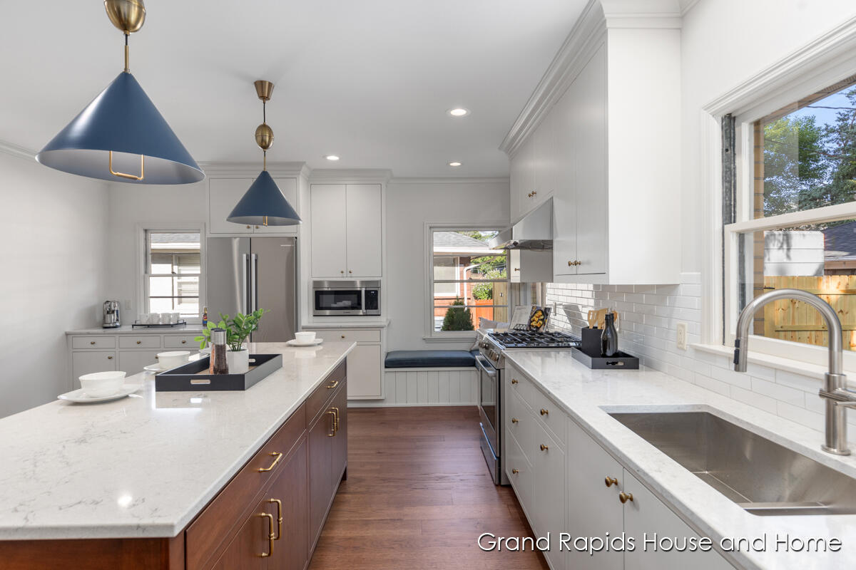 1609 Seminole Road SE