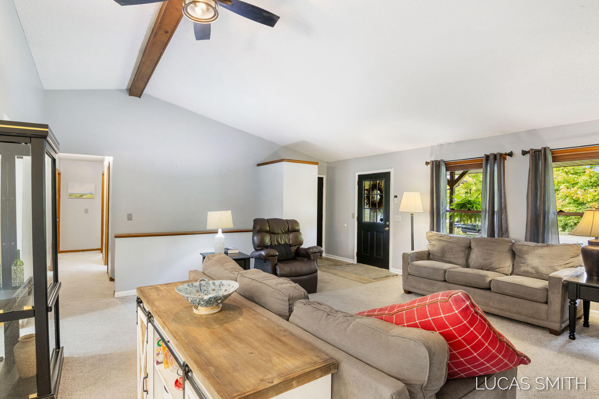 4256 W Grand Boulevard NW