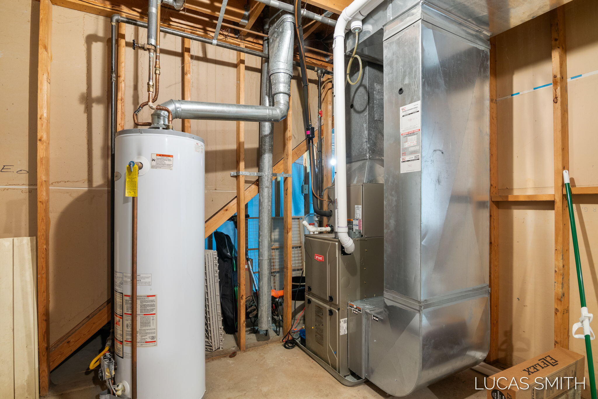 4256 W Grand Boulevard NW