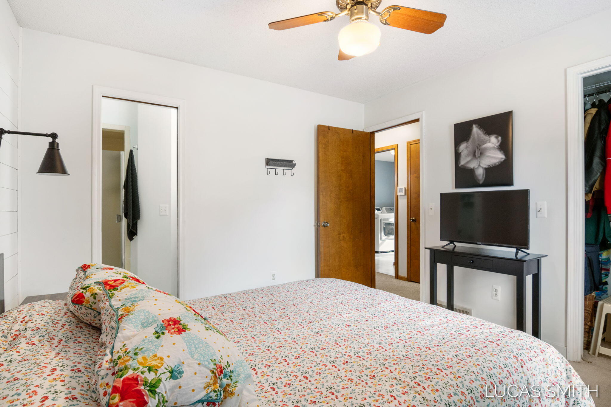 4256 W Grand Boulevard NW