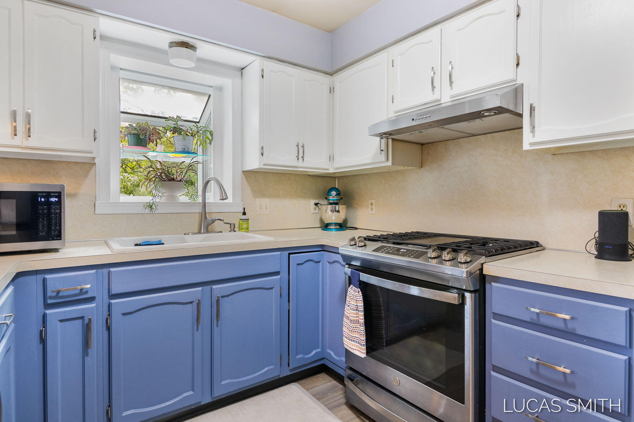 4256 W Grand Boulevard NW