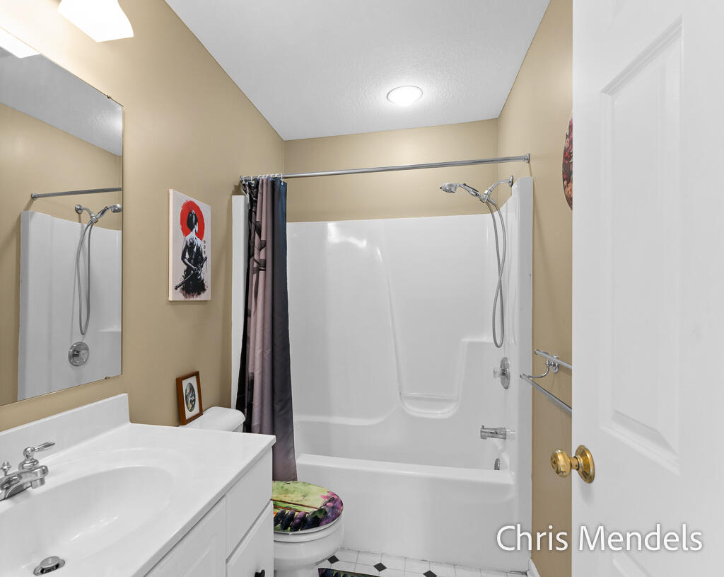 1387 W Harbour Towne Circle 231