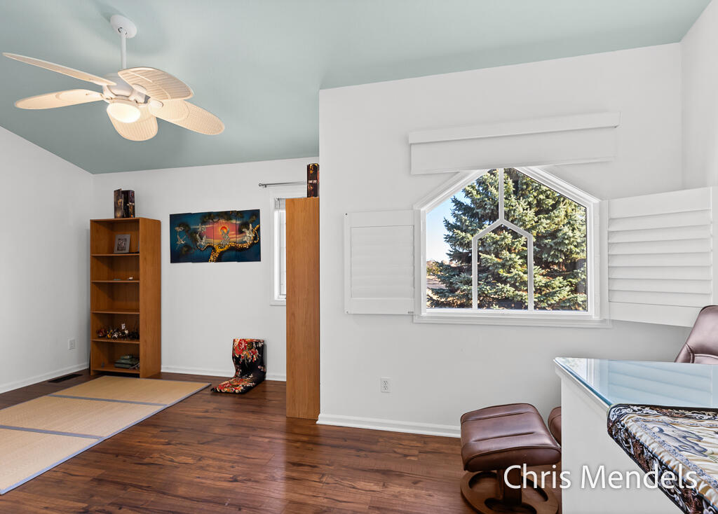 1387 W Harbour Towne Circle 231