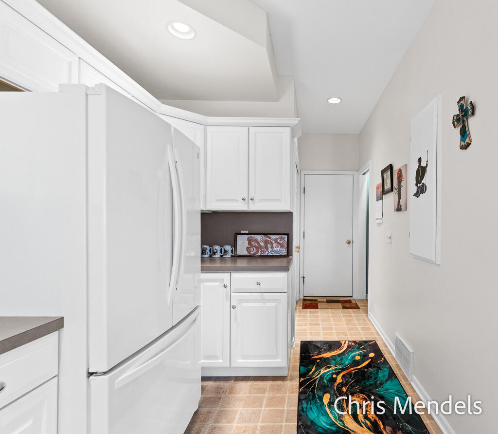 1387 W Harbour Towne Circle 231