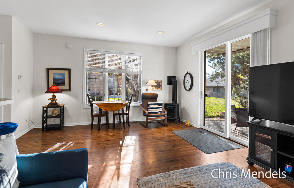 1387 W Harbour Towne Circle 231