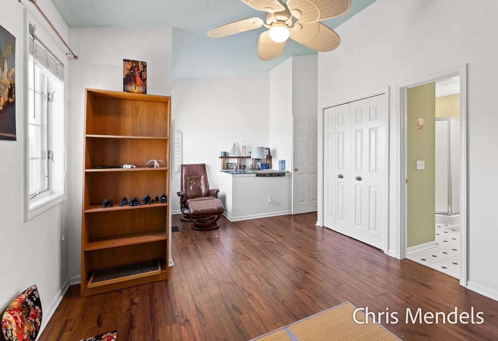 1387 W Harbour Towne Circle 231