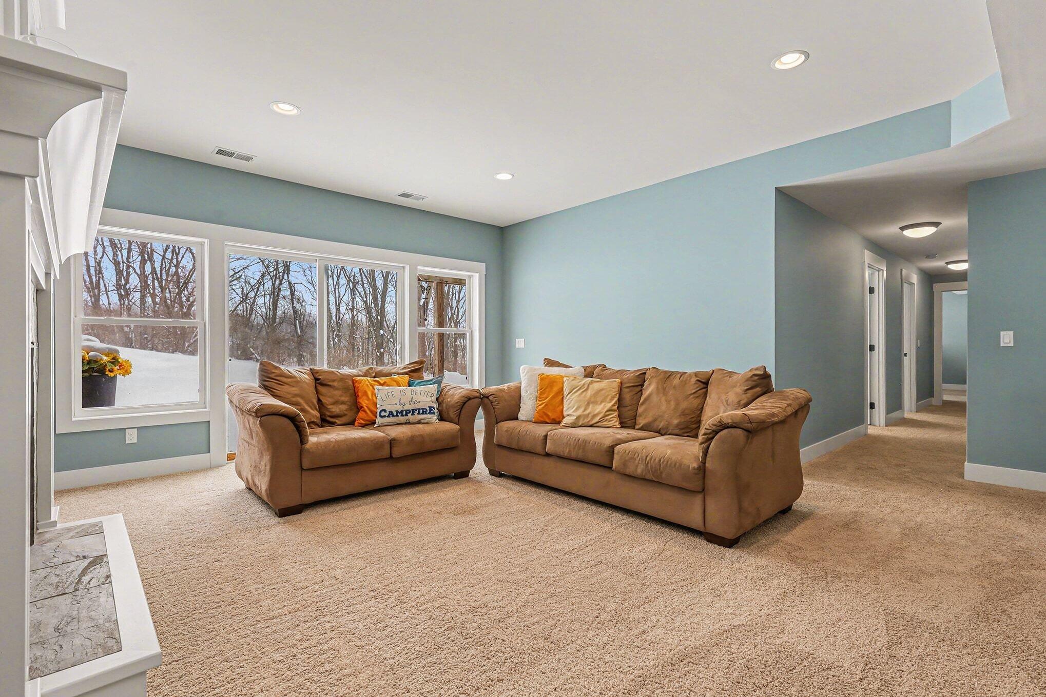 6436 Summer Meadows Drive NE