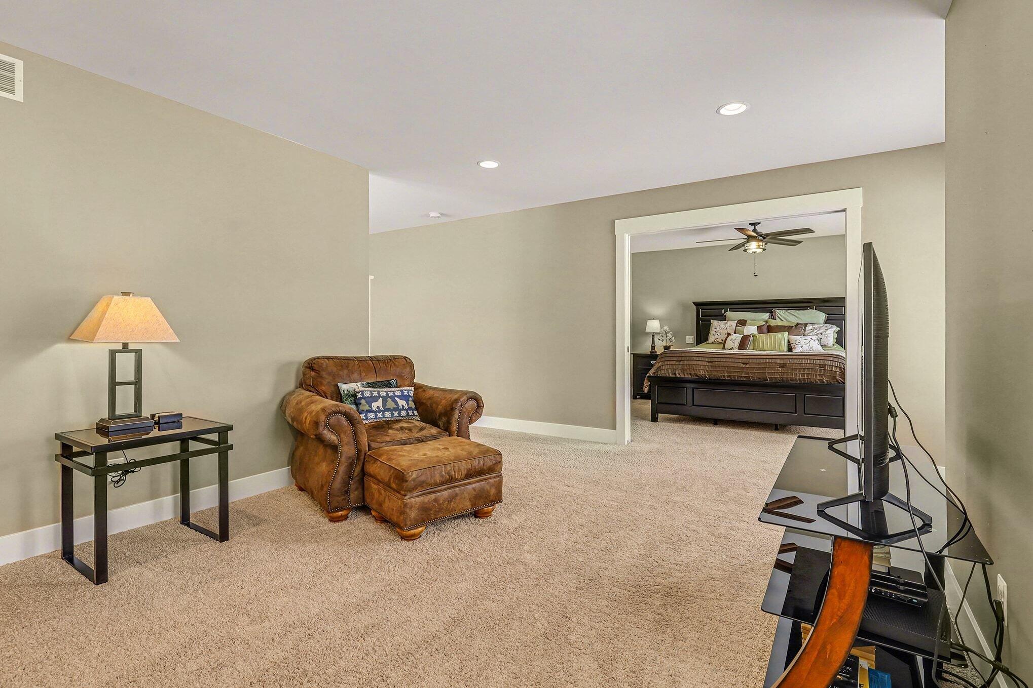 6436 Summer Meadows Drive NE