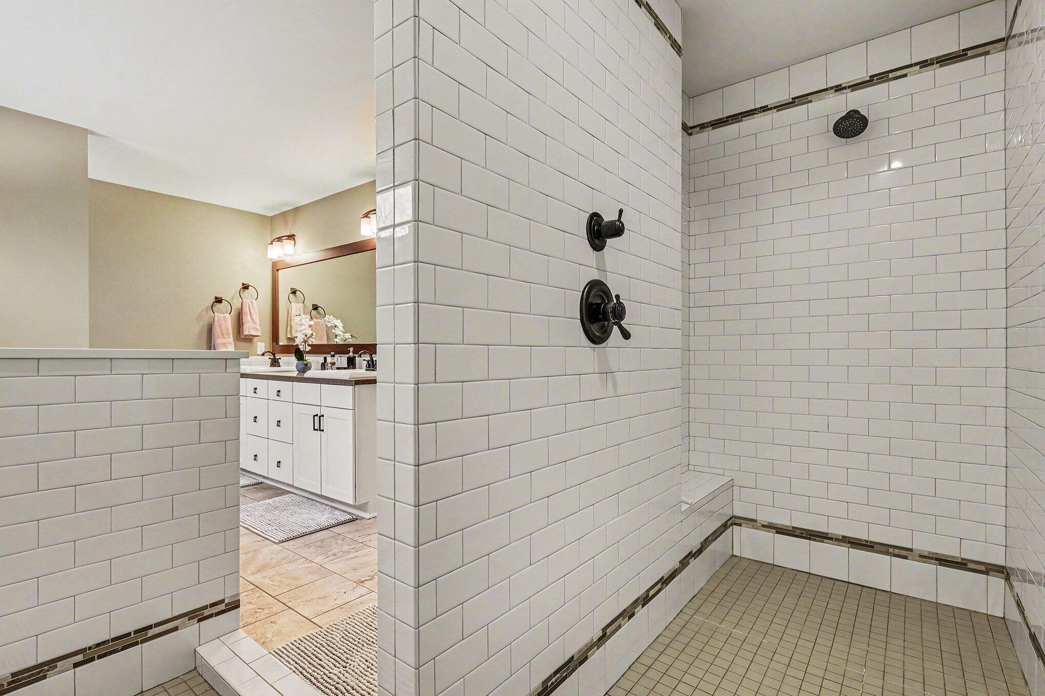 6436 Summer Meadows Drive NE